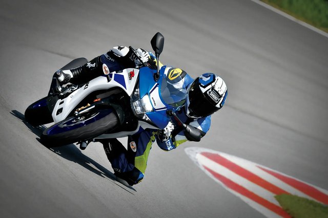 GSX-R125RLXM4_action_1