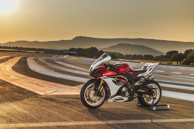 gsx-r1000-1836