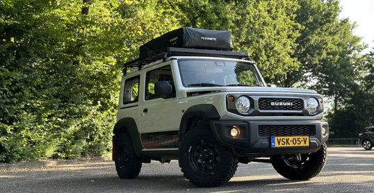 Test: Suzuki Jimny als kampeerauto door AutoRAI.nl