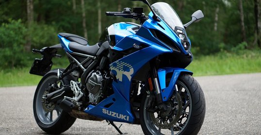 Test: Suzuki GSX-8R A2 door Startersmotor.nl