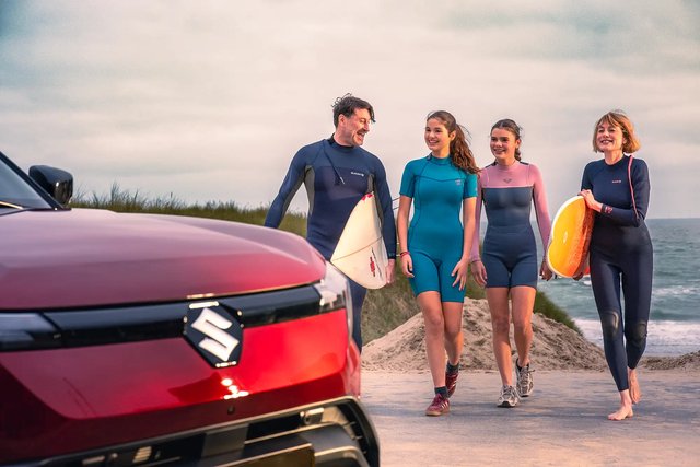 Suzuki_e-VITARA_surfauto