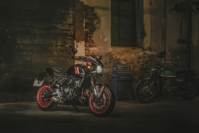 Suzuki-800TT-T-3491-2