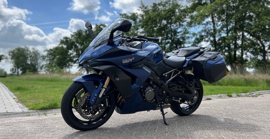 Test: Suzuki GSX-S1000GT door Autoblog