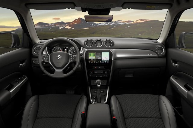 Suzuki_Vitara_interieur