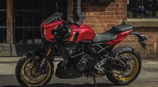 GSX-8TT_M7