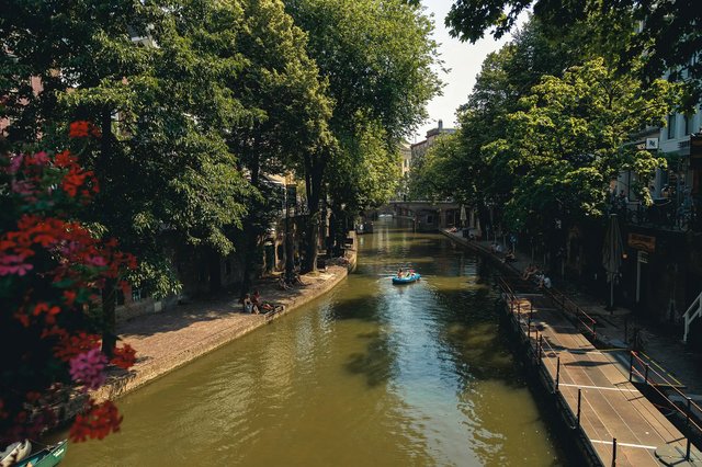 Utrecht_uitbundig-UsXkRcHylKk-unsplash