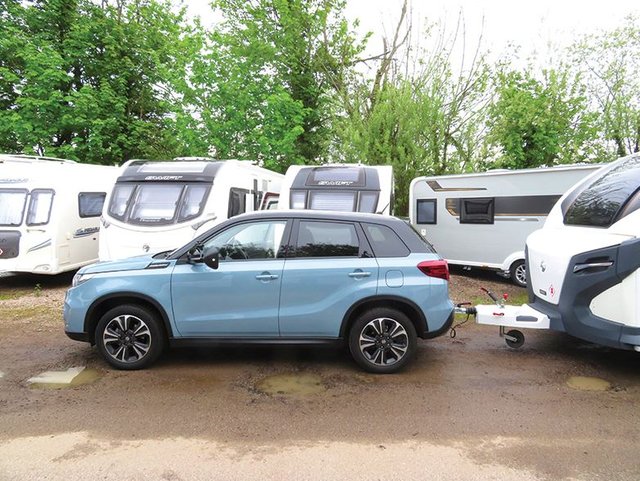 Suzuki_Vitara_caravantrekker.jpg