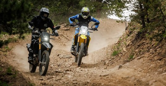 Suzuki onthult nieuwe DR-Z4S Dual Sport en DR-Z4SM Supermoto