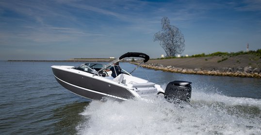 Suzuki Marine presenteert nieuwe Stealth Line buitenboordmotoren