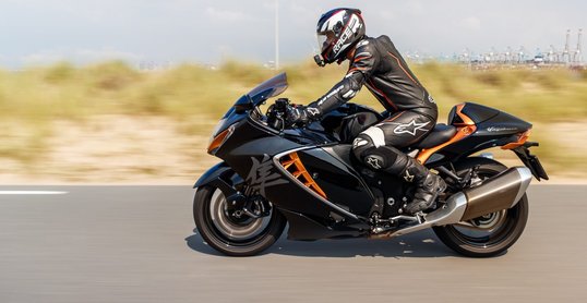 Test: Hayabusa GSX-1300R door Motorstof.nl (2021)