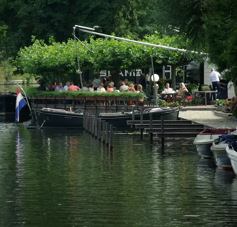 *Lunchen aan het water*: de beste plekken met aanlegsteiger