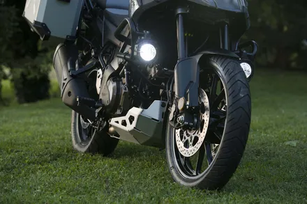 DL1050RQ_RCM0_Action_49 (1).jpg