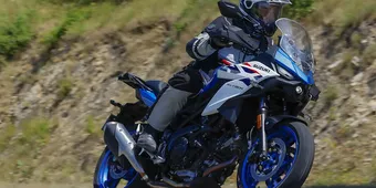 Test Suzuki SV-7GX door Motorfreaks (2026)