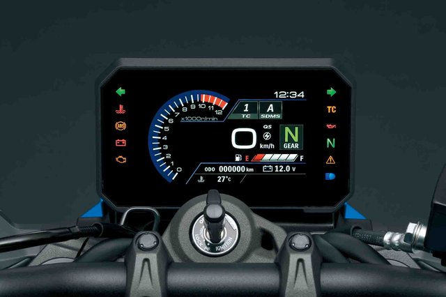 Suzuki_GSX800RQM3_instrument_cluster_1