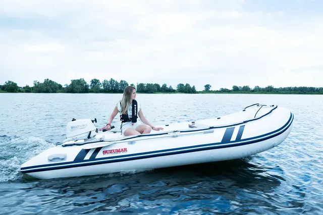 Suzuki_Marine_buitenboordmotor_DF6_Suzumar_5