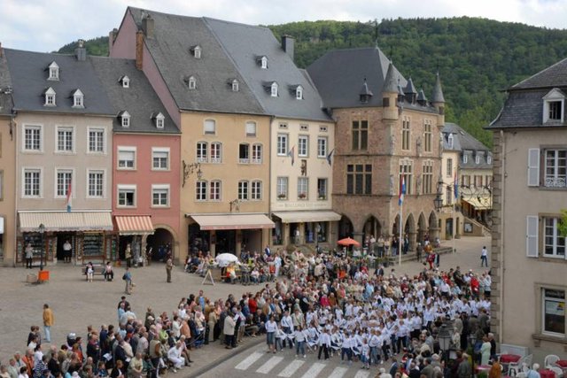 Springprocessie_Echternach