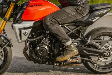 GSX-8T_M7