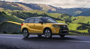 Nieuwe_Vitara_orange_front