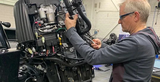 Buitenboordmotor winterklaar maken