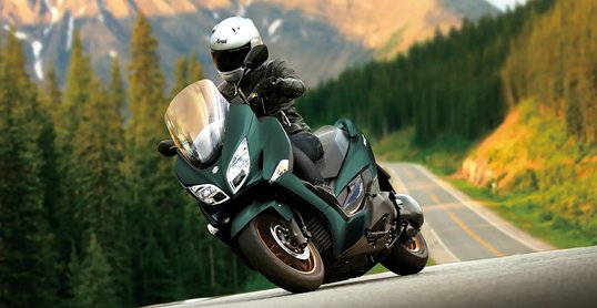 Nieuwe kleuren en prijsstelling voor de Burgman 400