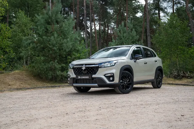 Suzuki_S-Cross