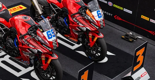 Sterk internationaal raceweekend voor Suzuki