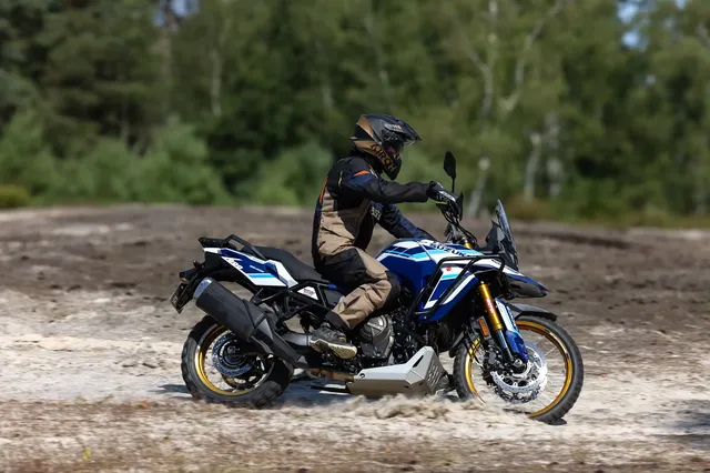 Suzuki_Motoren_Stickersets_V-Strom_2