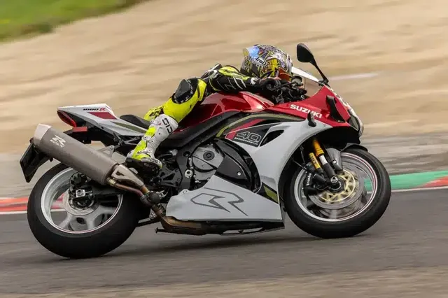 Suzuki_MY26_GSX-R1000R