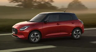 Nieuwe_Suzuki_Swift_rood_landelijk_zij