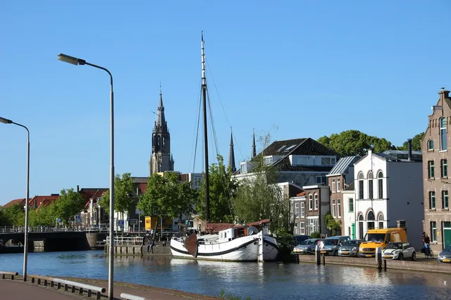 Delft_remco-van-baalen-0bc9H4yF04o-unsplash
