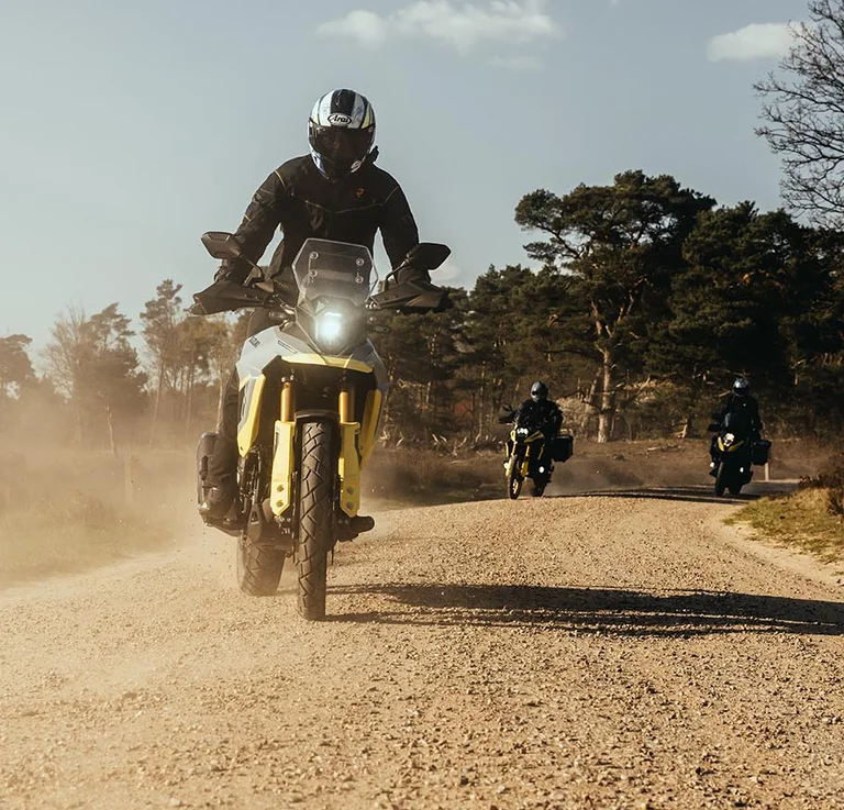 Suzuki *All Road Motoren*