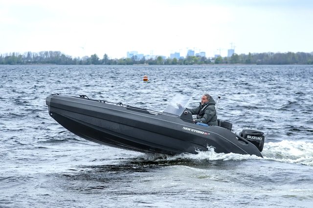 Suzuki_DF60A