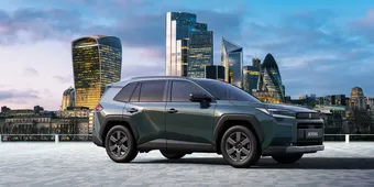 Suzuki maakt prijs volledig nieuwe Across plug-in hybrid bekend