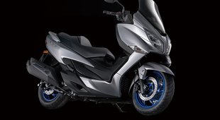 Suzuki_Burgman_400_details_design.jpg