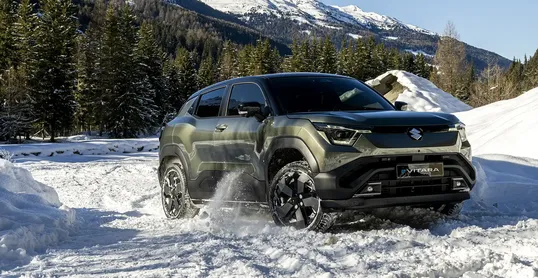 Met een elektrische Suzuki op wintersport: laden, rijden en genieten