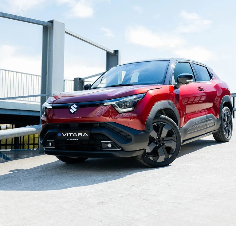 Suzuki kondigt *<br/>e VITARA Preview Event* aan