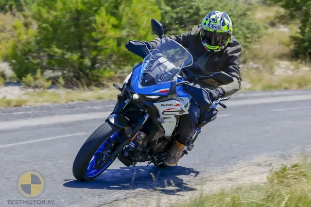 Suzuki SV-7GX