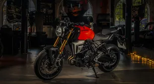 GSX-8T
