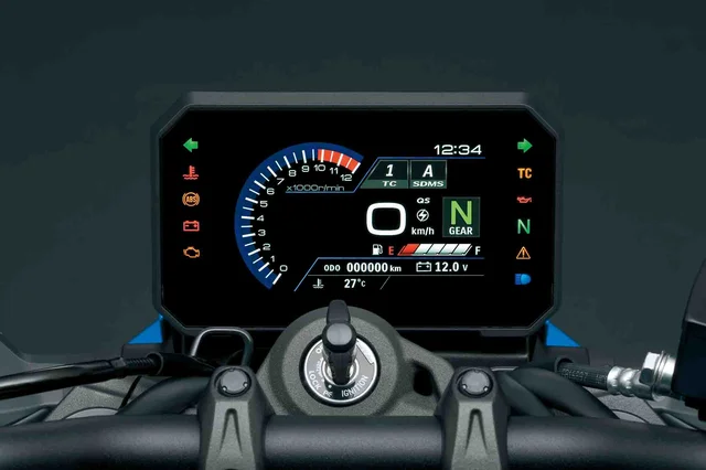 Suzuki_GSX800RQM3_instrument_cluster_1