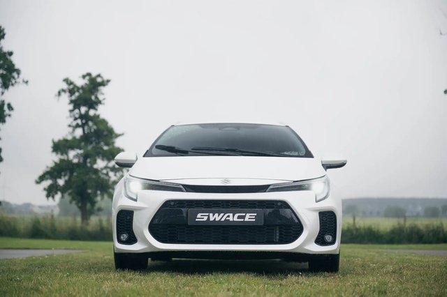 Suzuki Swace-13