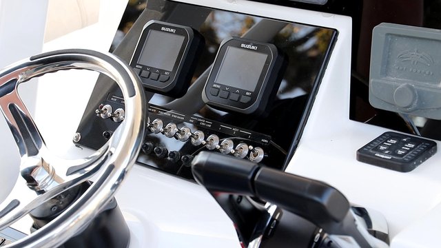 Suzuki_Marine_Rigging_Multi_Function_Gauge.jpg